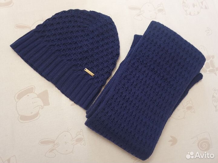 Шапка и шарф женская Cerruti