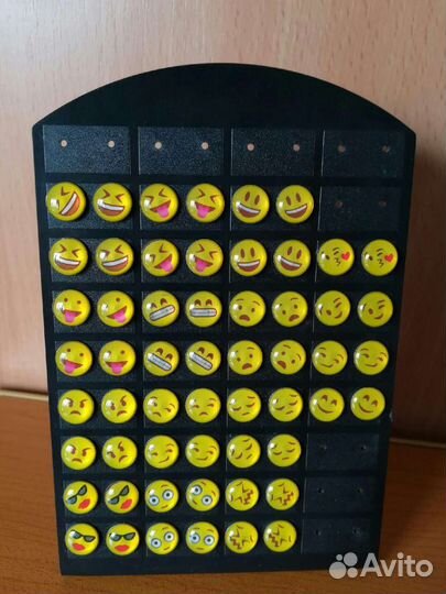 Серьги Гвоздики смайлики Emoji(цветочки)