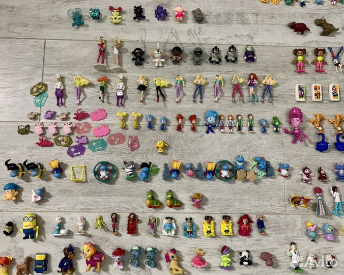 Игрушки из киндер-сюрприз и свит бокс пакетом