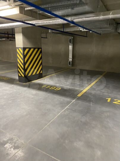 Машиноместо, 13 м²