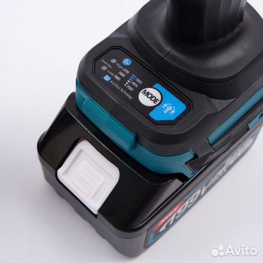 Гайковерт аккумуляторный Makita 700Нм