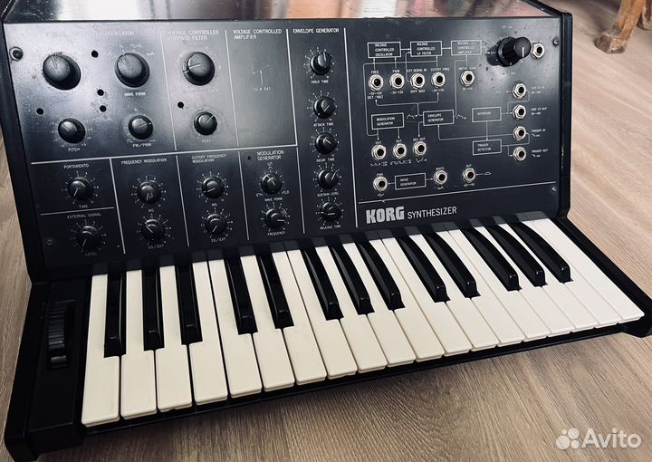 Синтезатор Korg Ms 10
