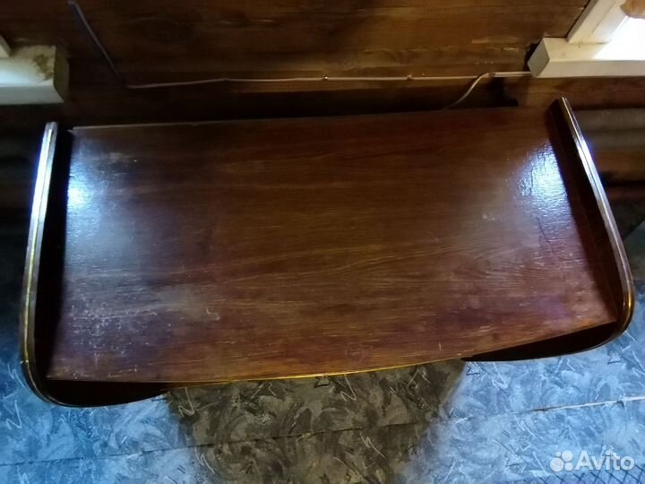 Тумба под телевизор (СССР)