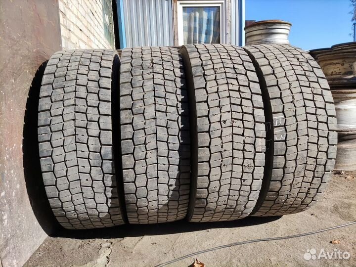 Грузовая шина бу 315 70 R22.5 Hankook