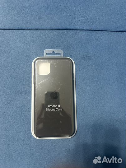 Чехол на iPhone 11