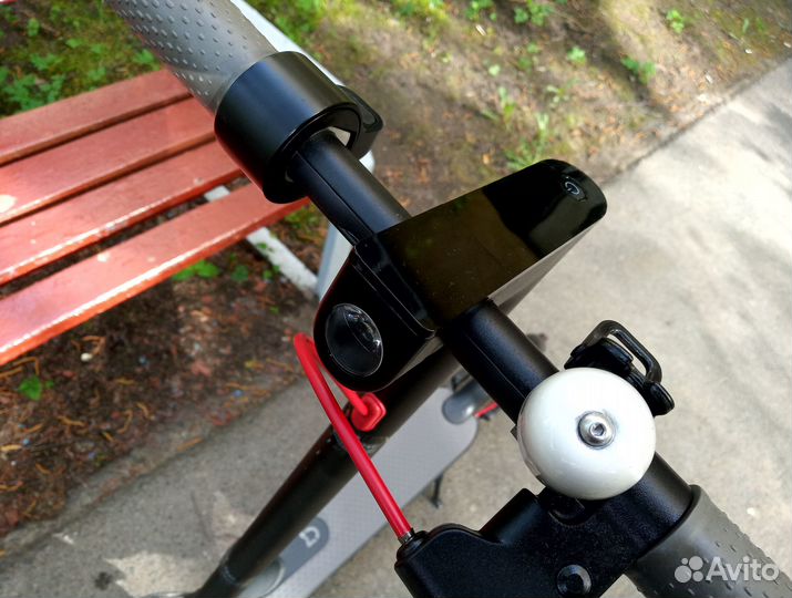 Оригинальные запчасти, зарядное уст. xiaomi m365