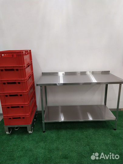 Стол нержавеющей с полкой1200/600мм новый