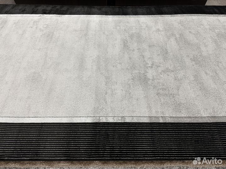 Ковер новый, черный 200х400см