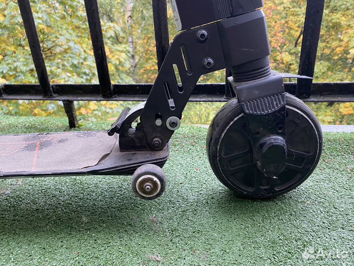 Электросамокат hoverbot