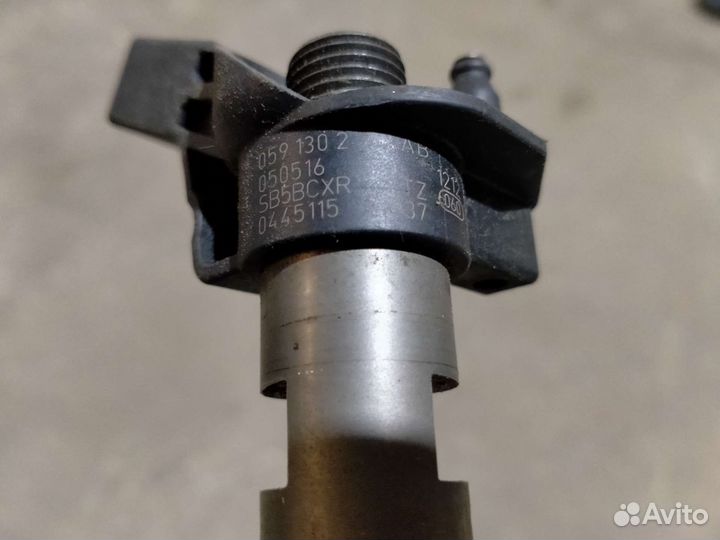 Топливная форсунка audi Volkswagen