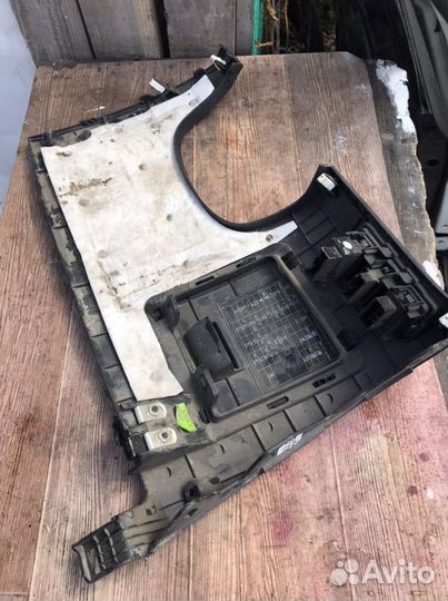 Накладка подрулевой колонки Hyundai Solaris 1