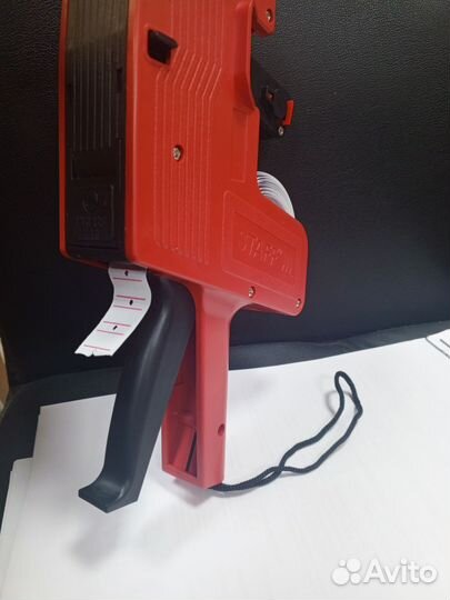 Этикет пистолет