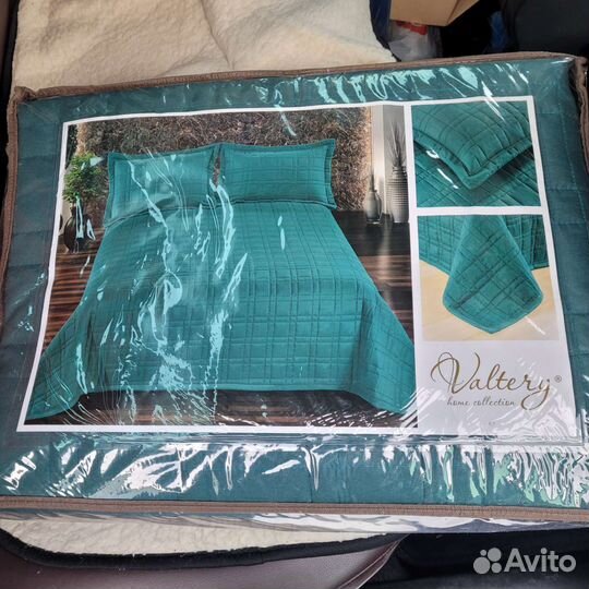 Покрывало с наволочками Valtery