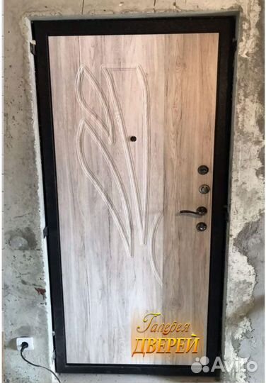 Дверь входная металлическая с терморазрывом
