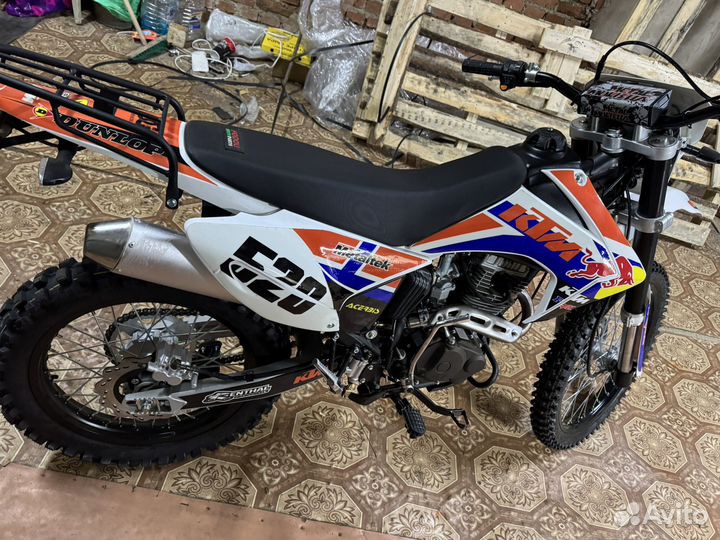 Кроссовый мотоцикл ктм-250