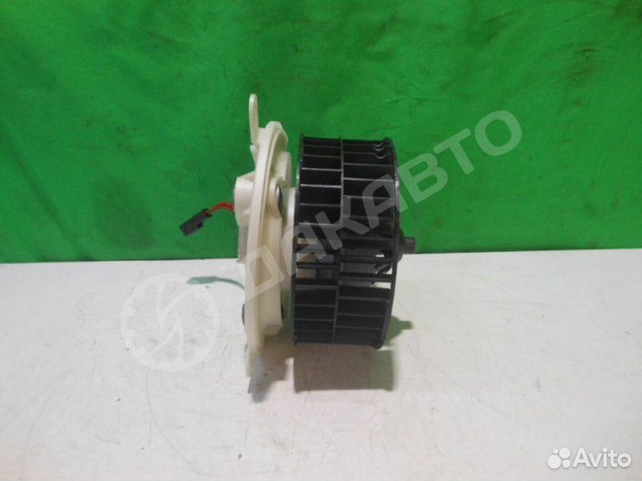 Моторчик отопителя Mercedes-Benz E W210