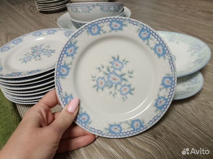 Столовый сервиз новый