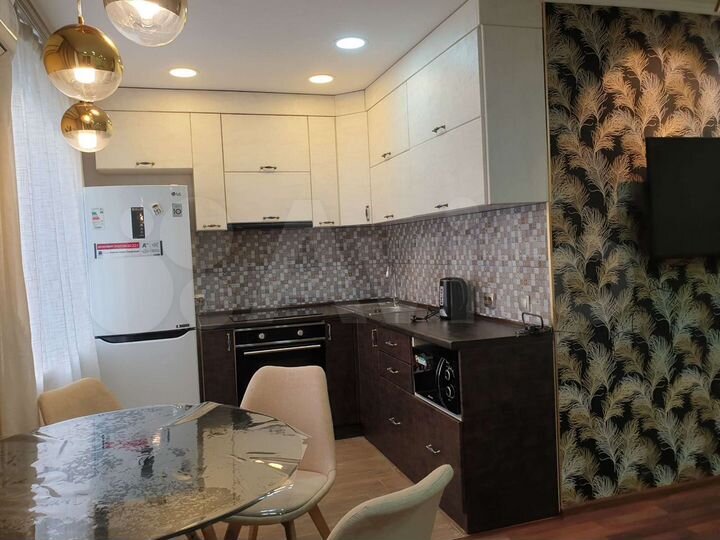 2-к. квартира, 52 м², 3/5 эт.