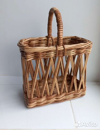 Корзинка-сумка из бумажной лозы