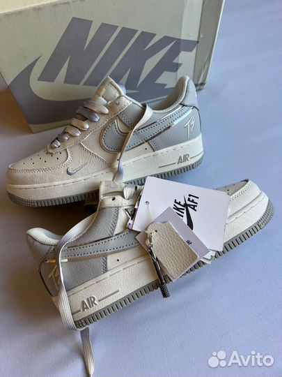 Кроссовки женские nike air force 07