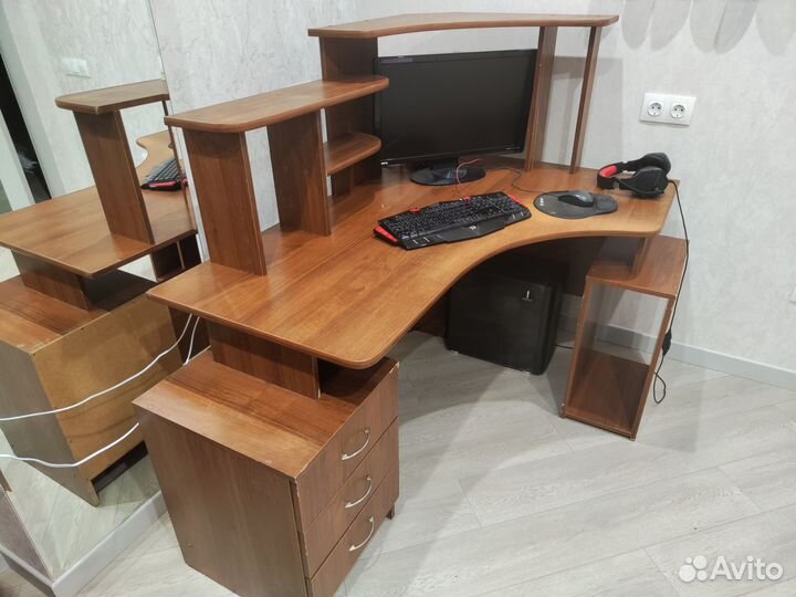 Компьютерный стол бу