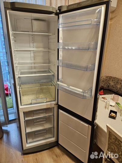 Холодильник бу Electrolux
