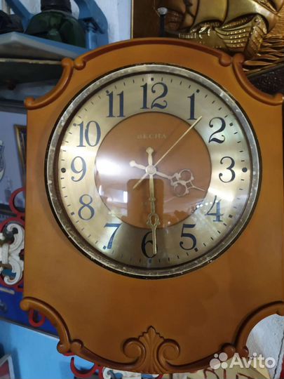 СССР часы настольные настенные Янтарь