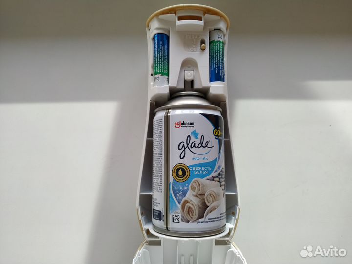 Освежитель воздуха Glade automatic