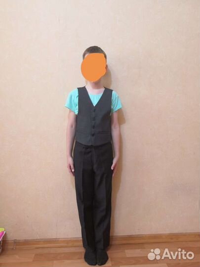 Жилет + брюки рост 140-145, прокат