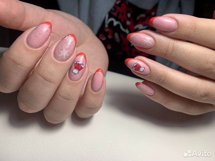 Маникюр и брови