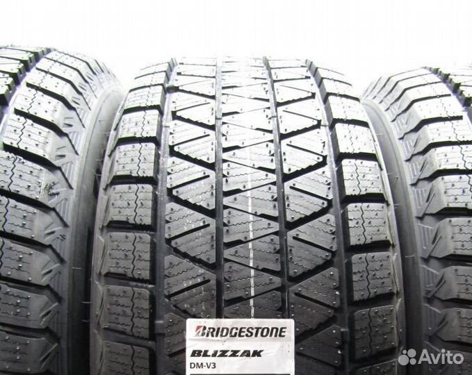 Bridgestone Blizzak DM-V3 225/65 R17 106S