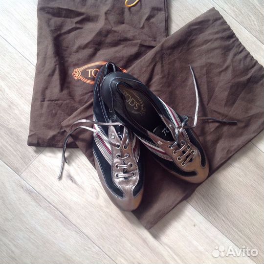 Кроссовки tods