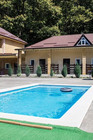 Комната 80 м², 2/2 эт.