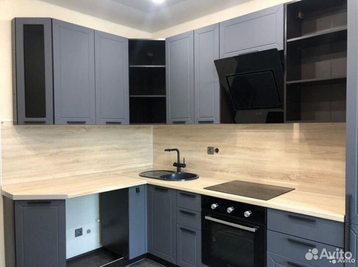 Кухонный гарнитур новый серый