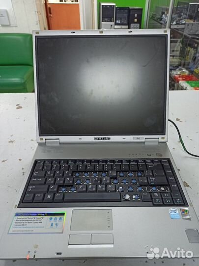 304 Ноутбук Samsung NP-R45