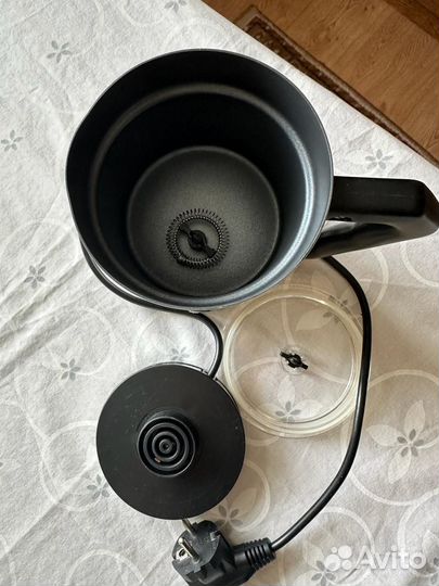 Вспениватель молока электрический Италия Биалетти