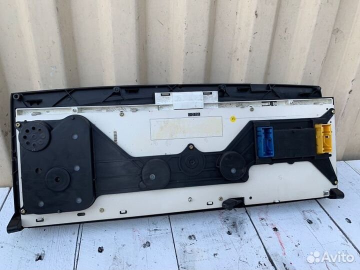 Панель приборов Renault Midlum 2005