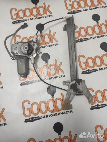 Стеклоподъемник задний правый Nissan Primera P11