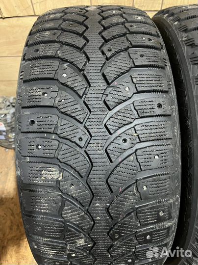 Bridgestone Blizzak Spike-01 235/50 R18