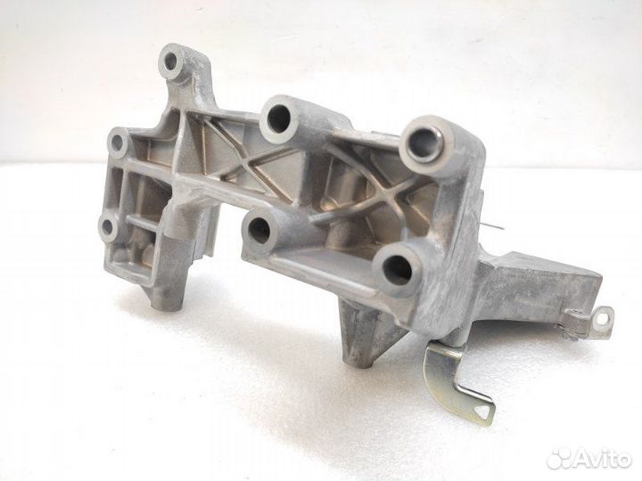Кронштейн генератора Mitsubishi Outlander 3 GF 2.0