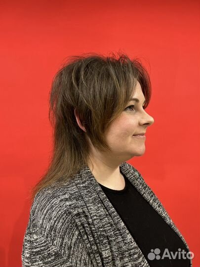 Парикмахер по стрижкам,окрашиванию волос