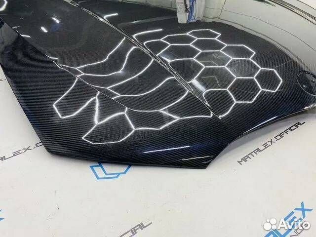 Карбоновый капот BMW G20
