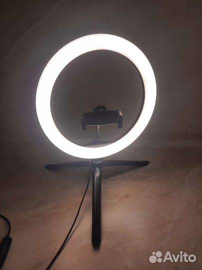 Кольцевая лампа Rekam RL-26 LED