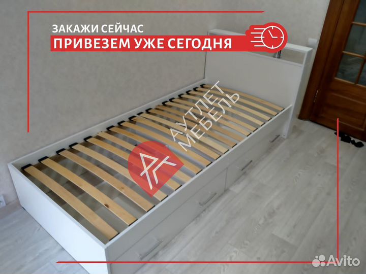 Кровать