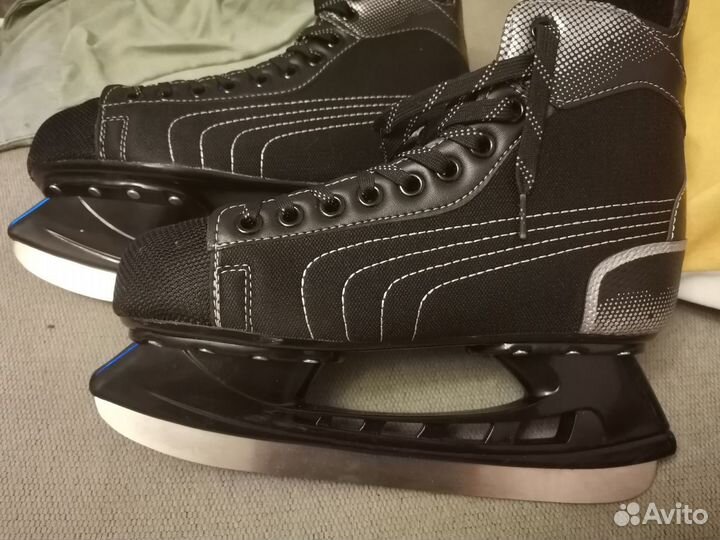 Коньки хоккейные (41 размер)