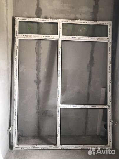 Окно пластиковое витражное