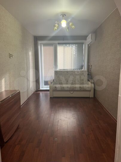 Комната 14 м² в 5-к., 5/5 эт.