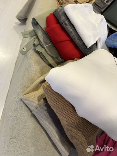 Пакет одежды для девушки S-M