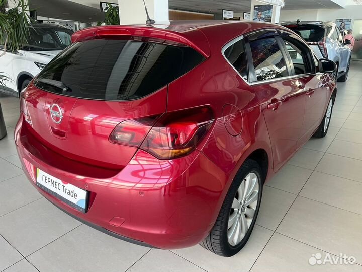 Opel Astra 1.6 AT, 2011, 180 000 км