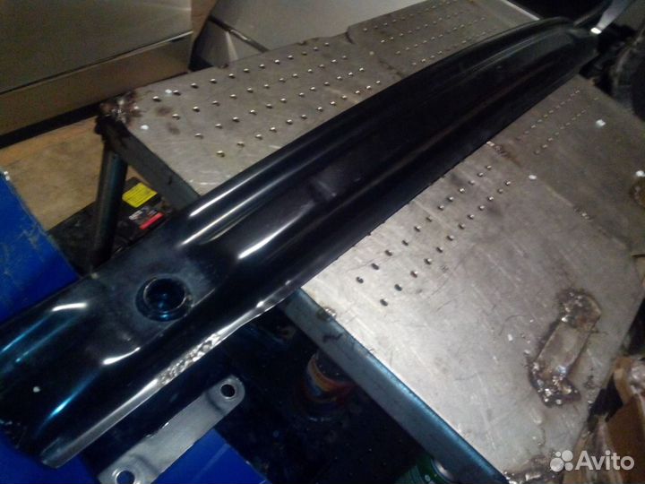 Усилитель заднего бампера VW passat B6 пассат Б6